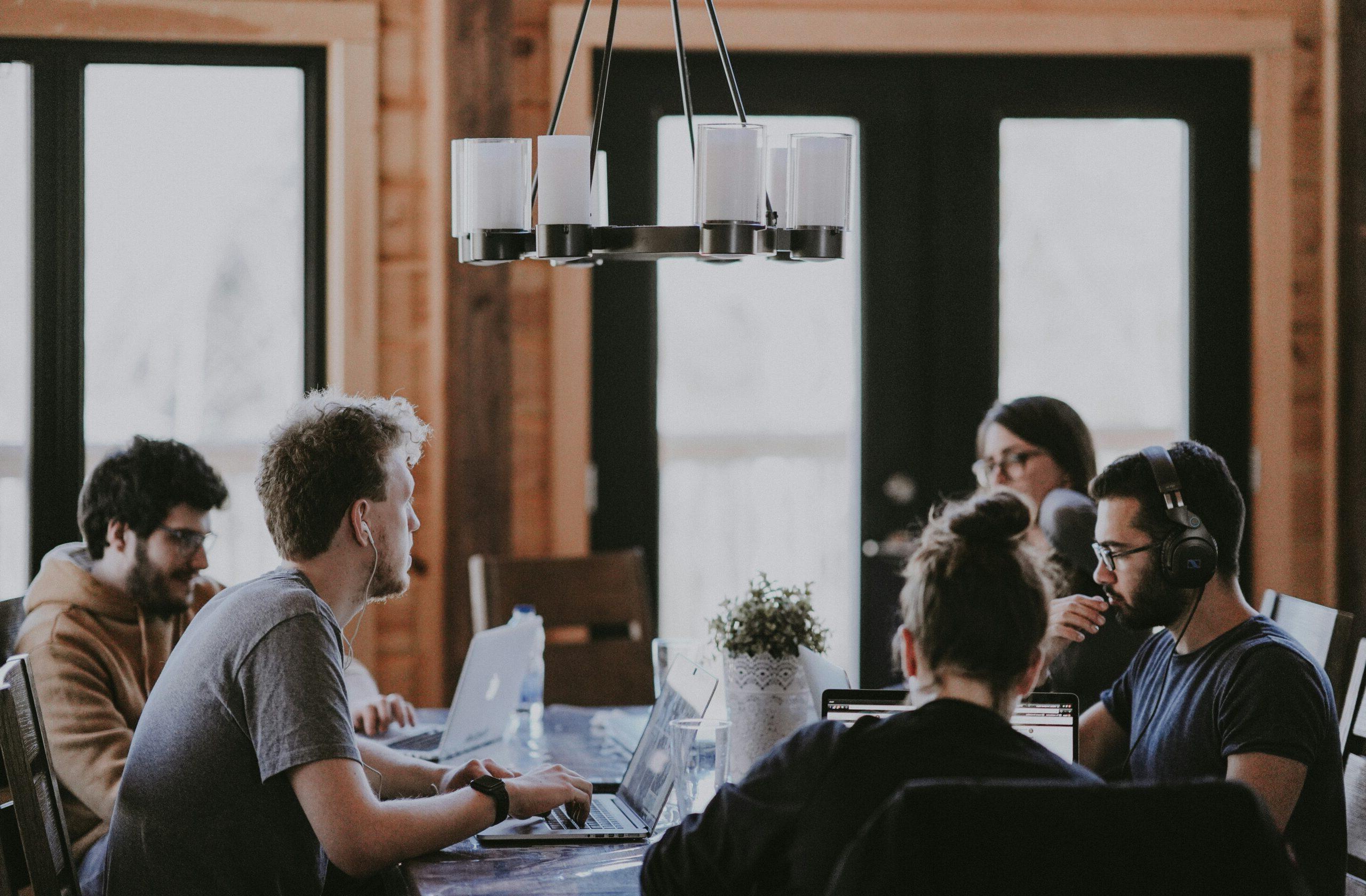 People working in a meeting